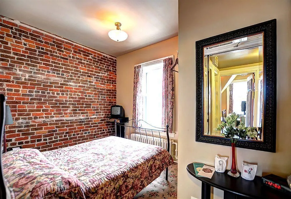 Hôtel Manoir Vieux-Québec